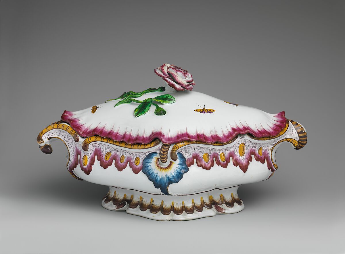 Tureen, Faience (tin-glazed earthenware), French, Strasbourg 