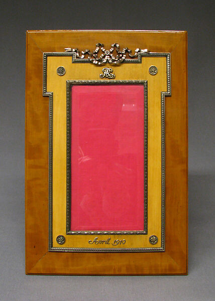 Picture frame, House of Carl Fabergé, Amaranth, fruitwood, silver mounts, Russian, St. Petersburg 