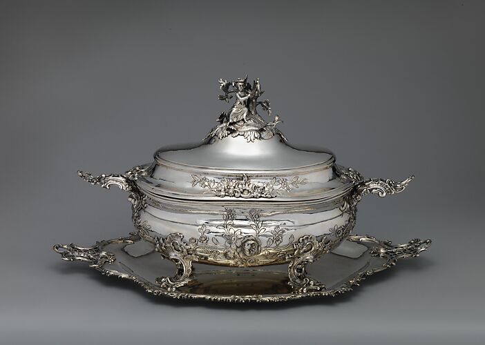 Tureen and stand