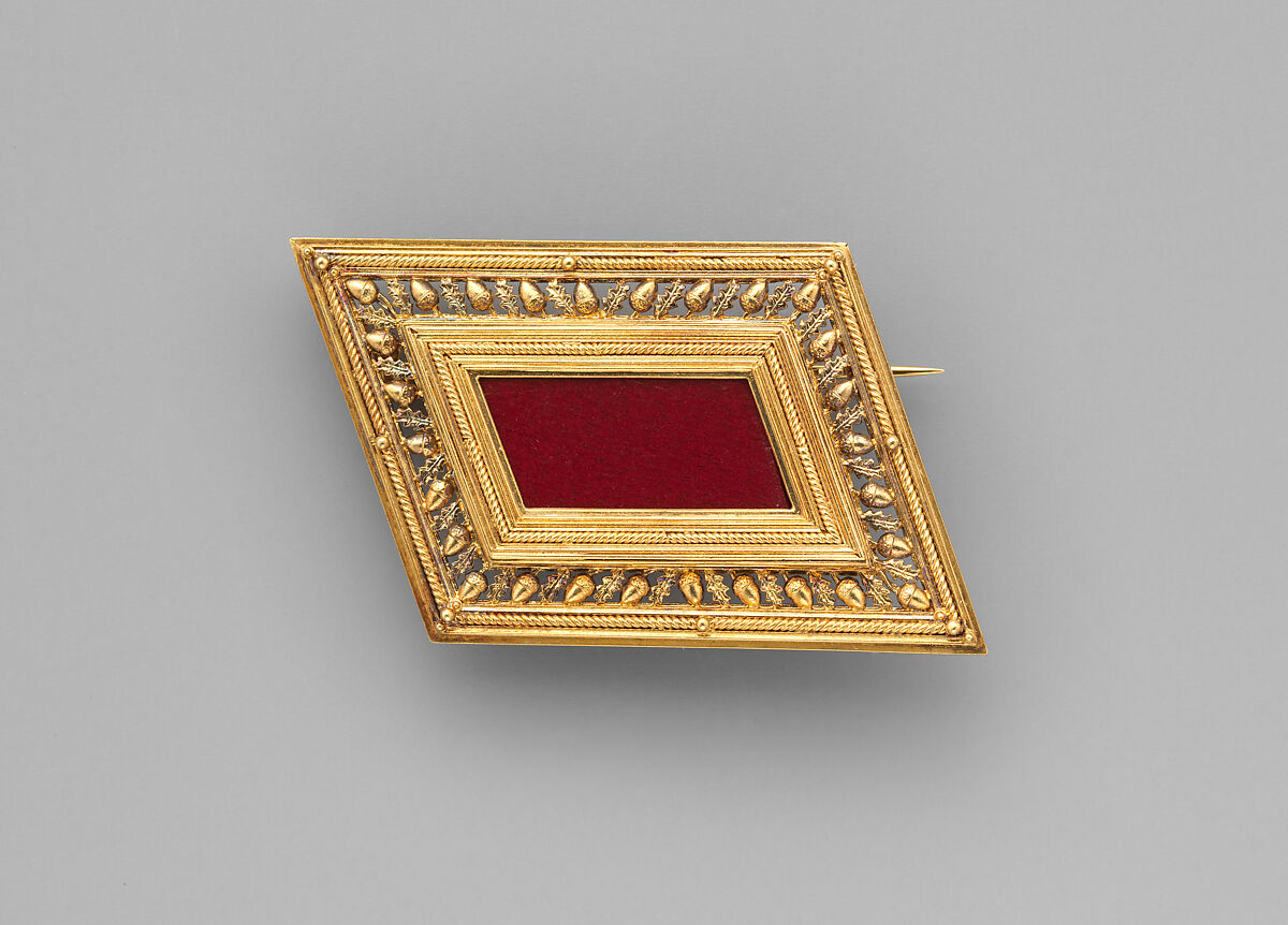 Brooch, Carlo Giuliano (Italian, active England, ca. 1831–1895), Gold, glass, British, London 