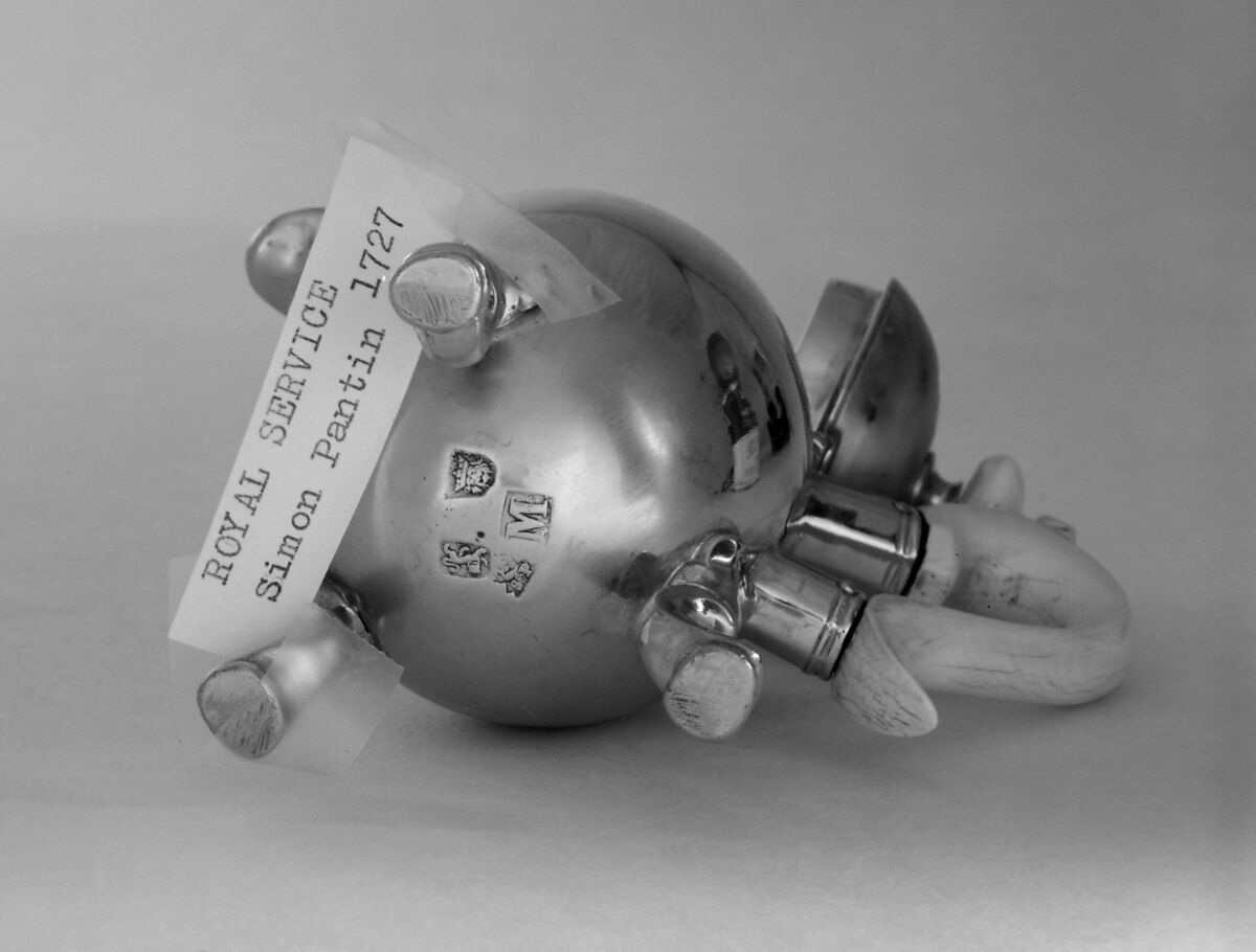 Sugar bowl with cover, Simon Pantin I (British, ca. 1672–1728), Silver, British, London