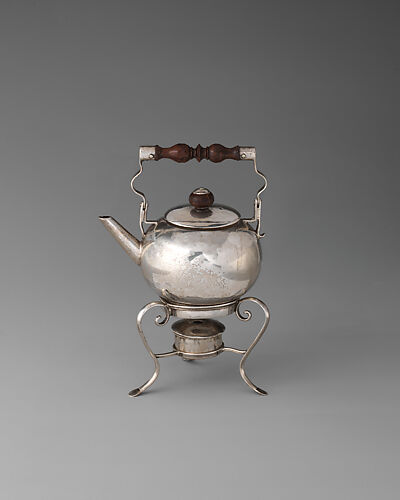 Miniature kettle with stand