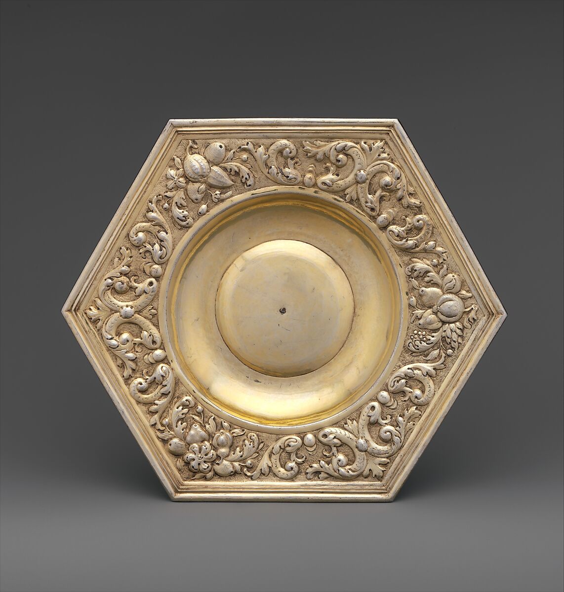 Hexagonal dish (part of a set), Paulus Roth (active 1646–89), Gilded silver, Hungarian, Brassó 