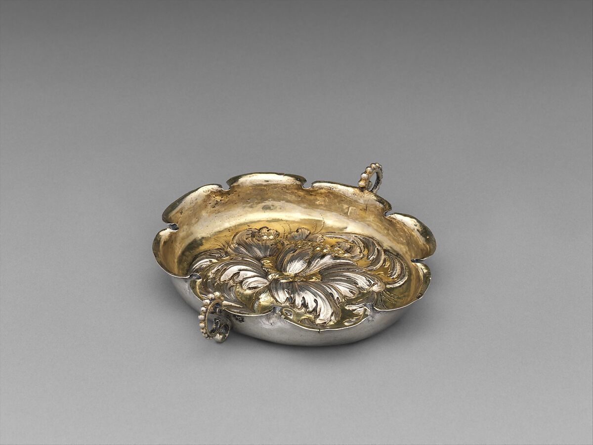 Two-handled bowl