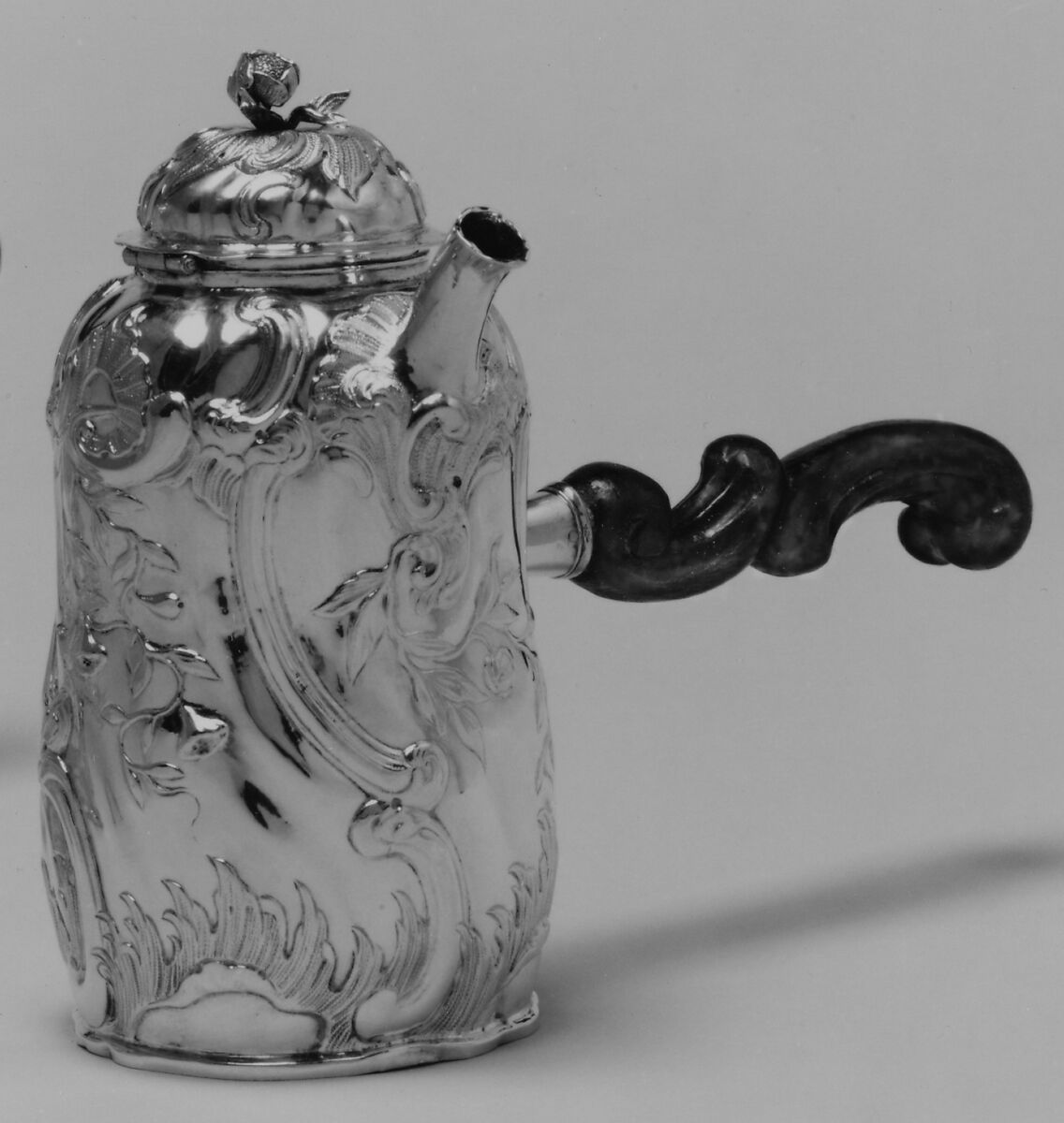 Hot milk pot, Ernst Gottlob Borns (ca. 1730–1782), Silver, beechwood, German, Bautzen (Saxony) 