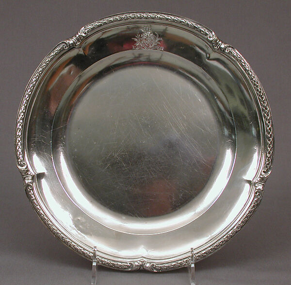 Plate from a table service owned by Chancellor Robert R. Livingston of New York, Jacques-Nicolas Roettiers (1736–1788, master 1765, retired 1777), Silver, French, Paris 