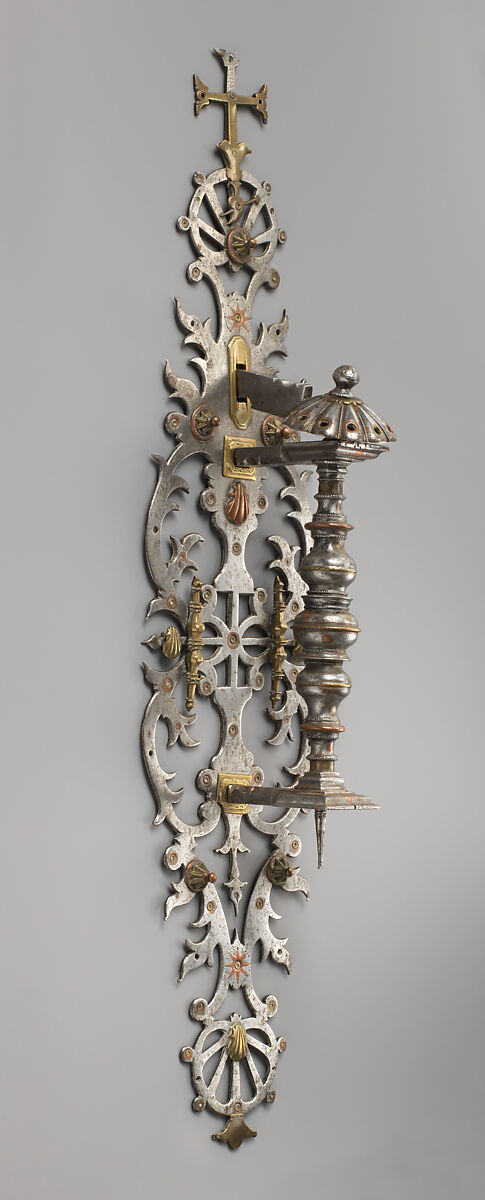 Handle and escutcheon with latch, Anonymous, Iron, brass and copper, Spanish 