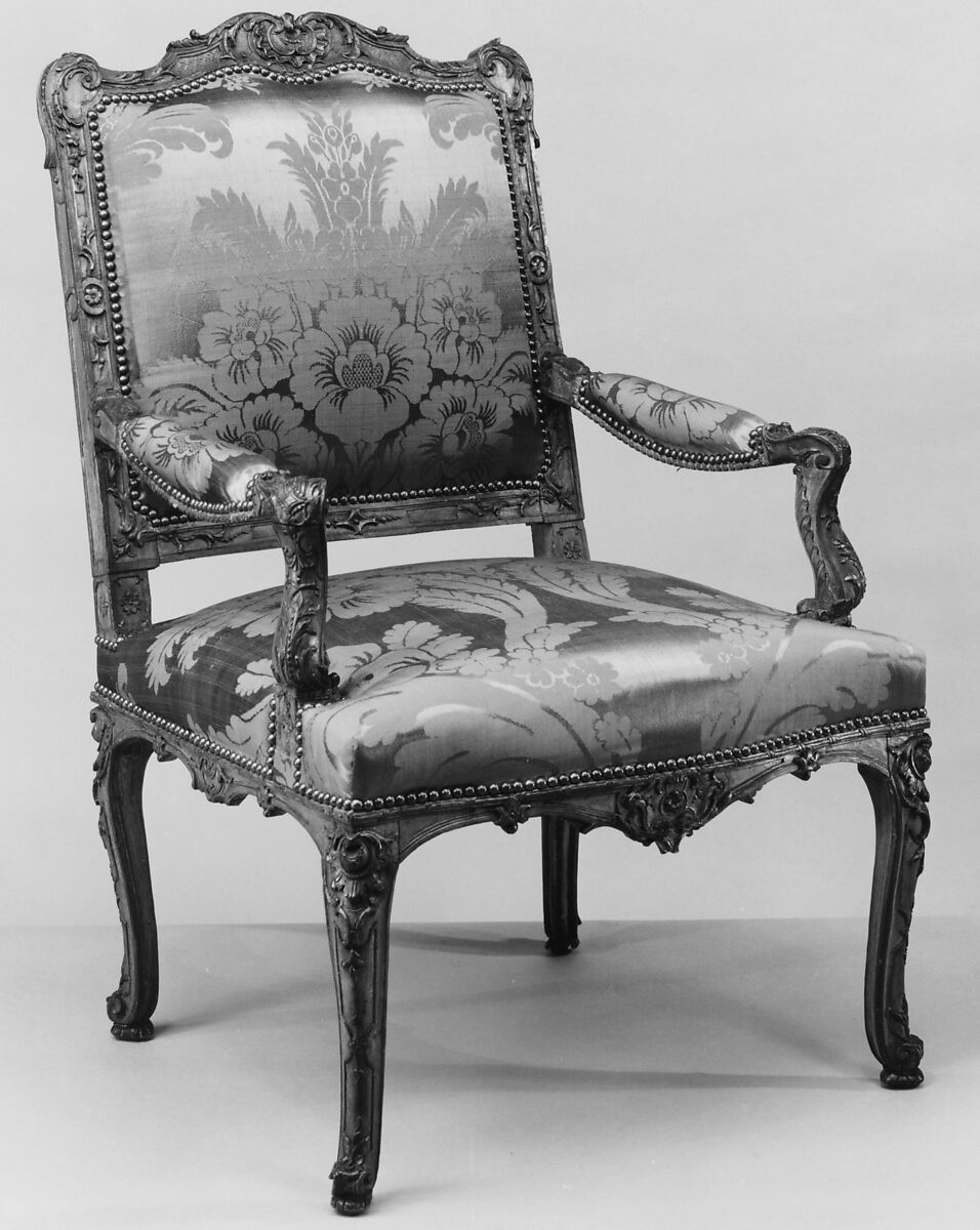 Armchair (part of a set), Carved beech with crimson damask, French 