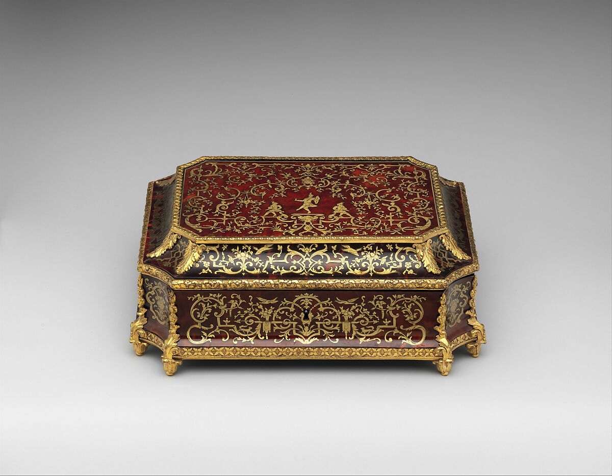 Toilet casket, Wood veneered with marquetry of tortoiseshell and brass (première partie Boulle work), rosewood; gilt bronze, steel, French