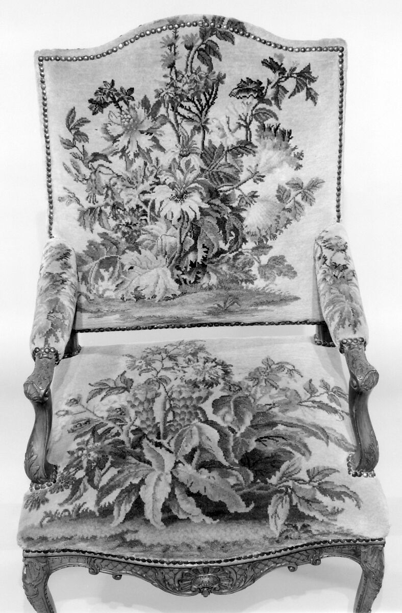 Armchair (one of a pair), Tapestry woven at Savonnerie Manufactory (Manufactory, established 1626; Manufacture Royale, established 1663), Carved beechwood; Savonnerie tapestry upholstery, French