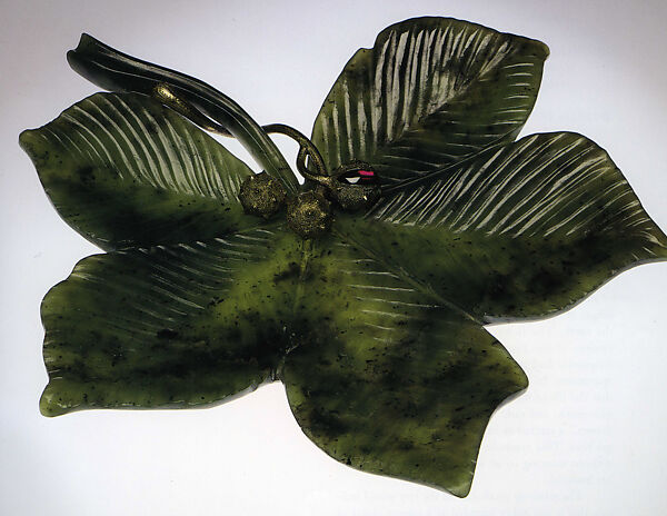 Imperial Tray in the form of a Chestnut Leaf, House of Carl Fabergé, Nephrite, yellow gold, cabochon almandine, Russian, probably St. Petersburg
