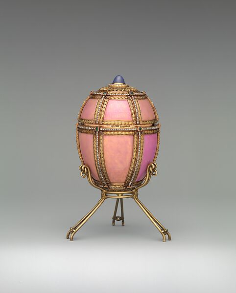 Danish Palaces Egg, House of Carl Fabergé, Green, rose, and quatre-couleur gold, guilloché enamel, star sapphire, cabochon emerald, rose-cut diamond nacre, crystal crimson silk velvet, Russian, St. Petersburg