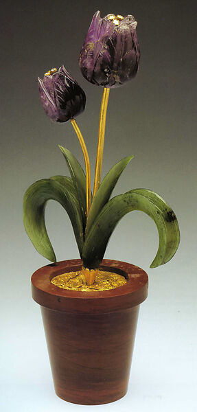 Two Tulips, House of Carl Fabergé, Amethyst quartz, diamond, nephrite, red jasper, gold, Russian, St. Petersburg