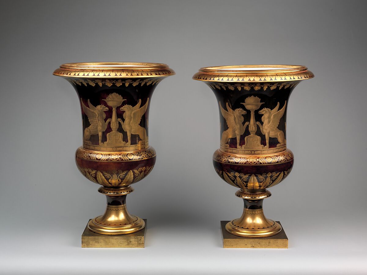 Medici vase with a scene of the château at Saint-Cloud (one of a pair), Sèvres Manufactory (French, 1740–present), Hard-paste porcelain decorated in polychrome enamels, gold, gilt bronze, French, Sèvres