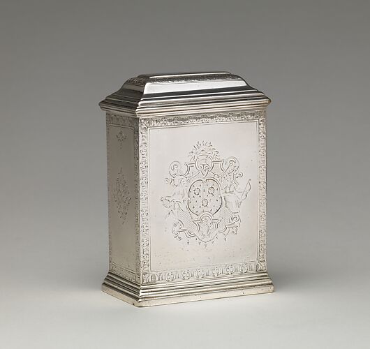 Tea caddy (one of a pair)