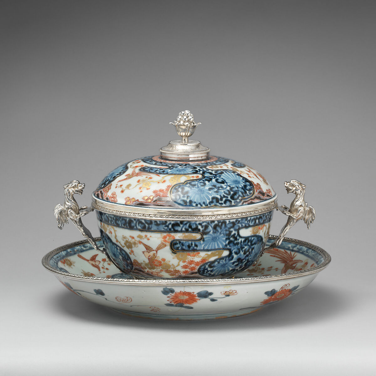 Bowl with cover and stand, Paul Le Riche (French, master 1686, active 1738), Hard-paste porcelain, silver mounts, Japanese with French mounts 
