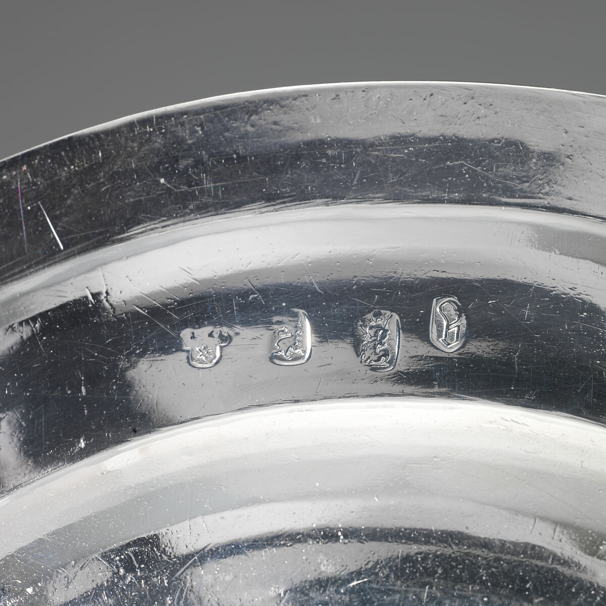 Plate (one of a set of twelve), Thomas Farren (British, active ca. 1707–d. 1743), Silver, British, London