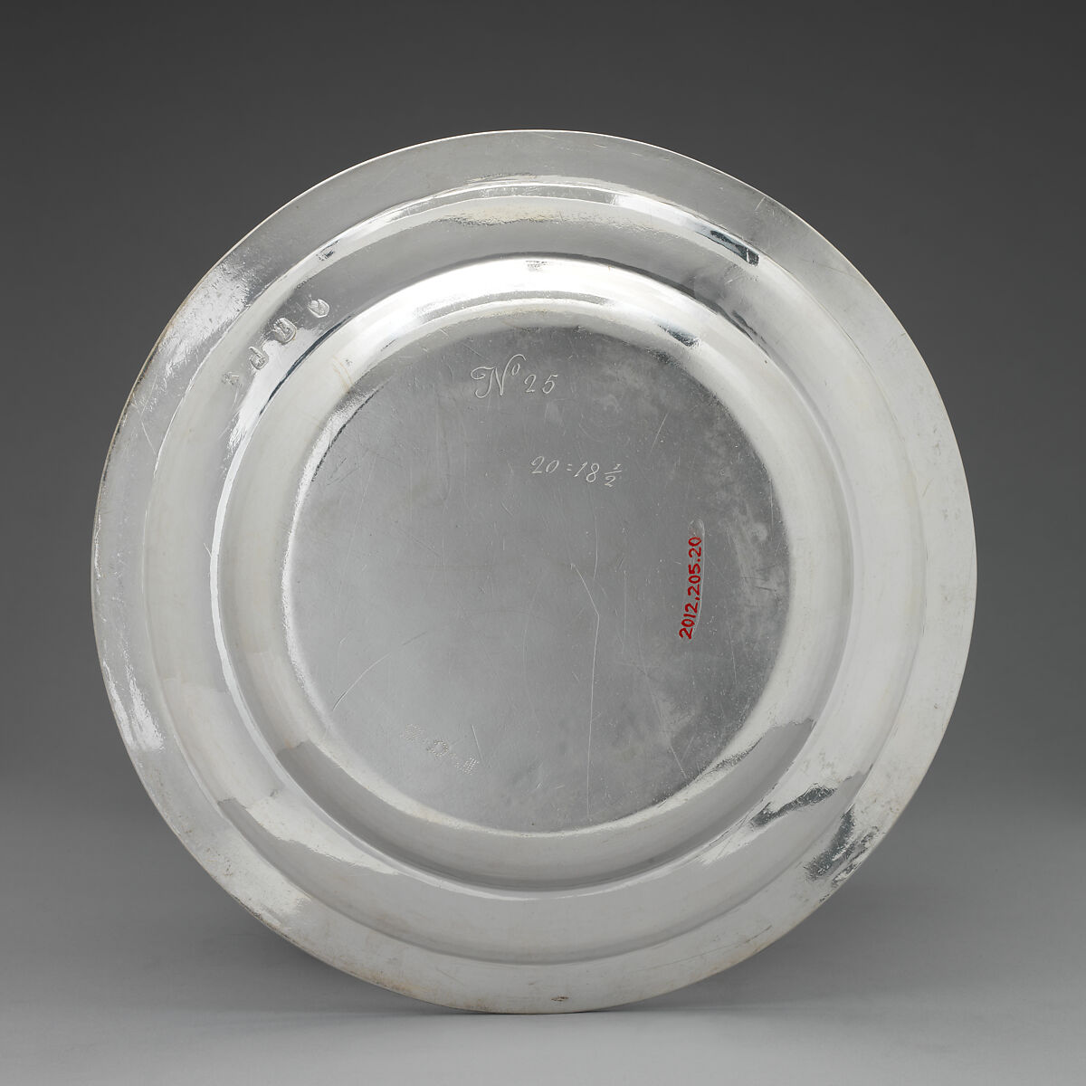 Plate (one of a set of twelve), Thomas Farren (British, active ca. 1707–d. 1743), Silver, British, London