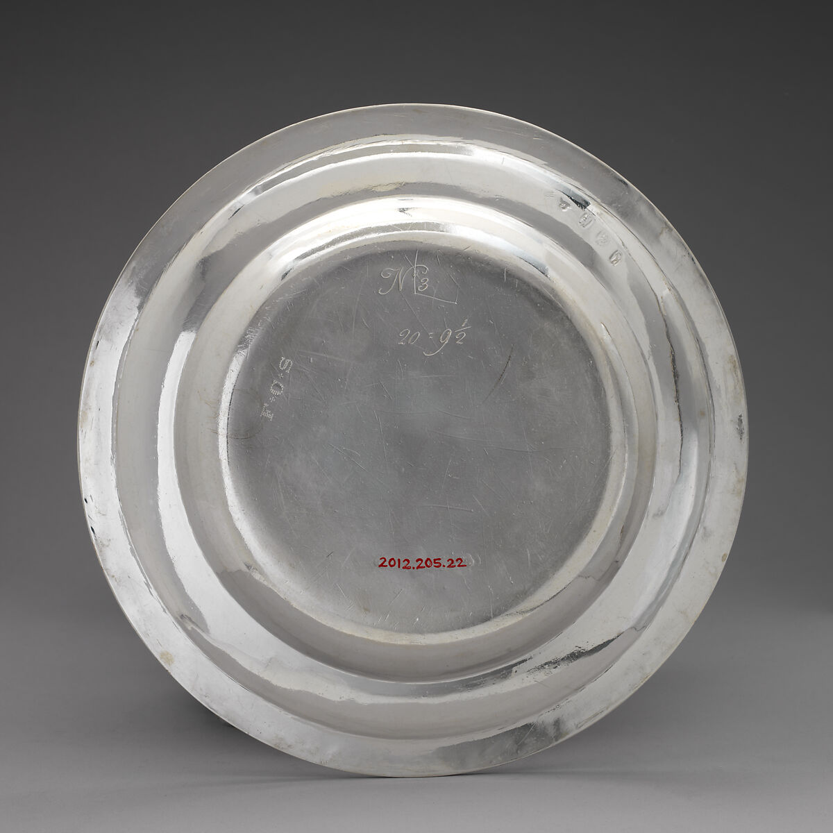 Plate (one of a set of twelve), Thomas Farren (British, active ca. 1707–d. 1743), Silver, British, London