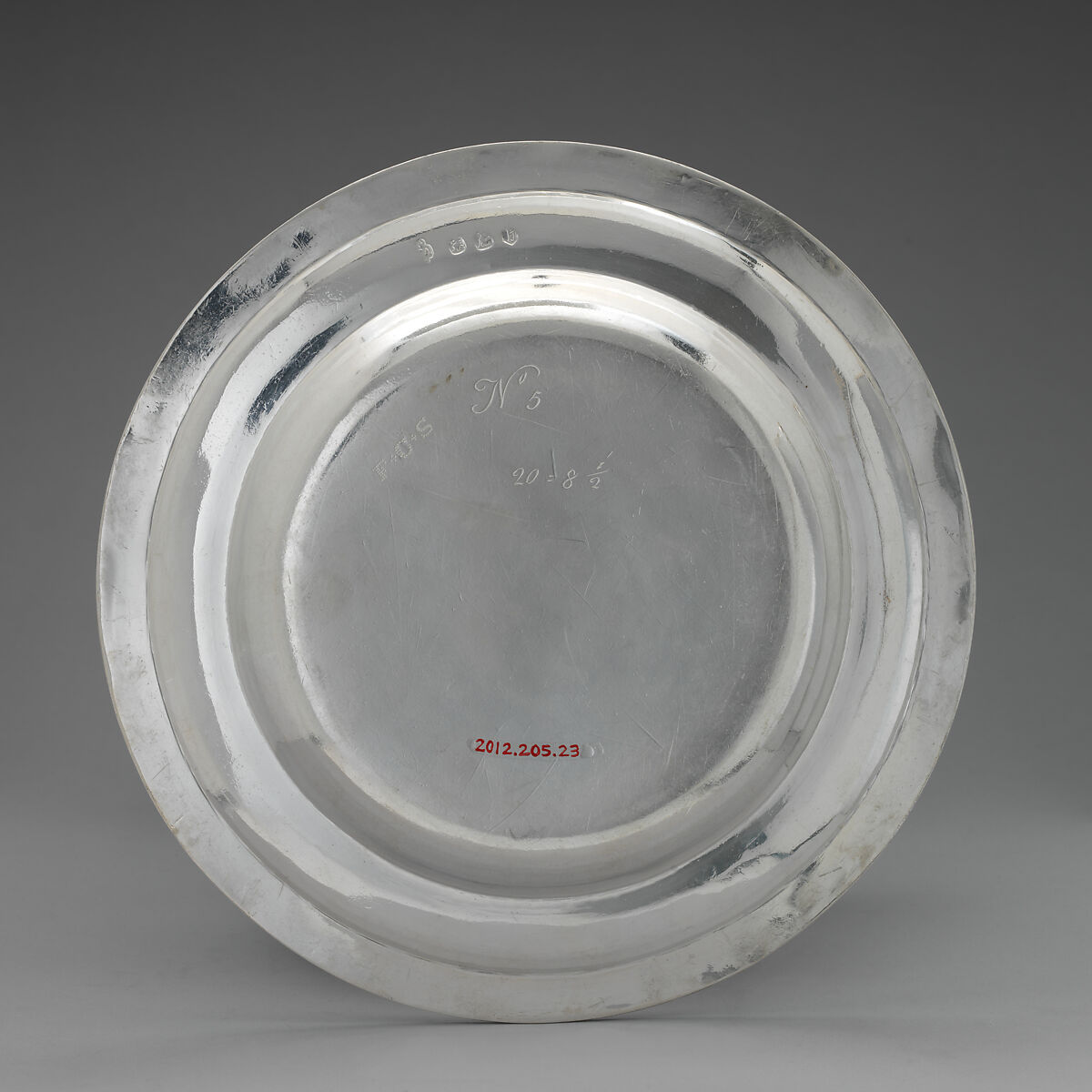 Plate (one of a set of twelve), Thomas Farren (British, active ca. 1707–d. 1743), Silver, British, London