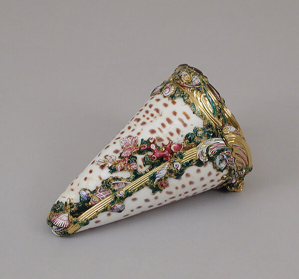 Shell box with enameled gold mounts, Gold, enameled; shell, French, Paris 