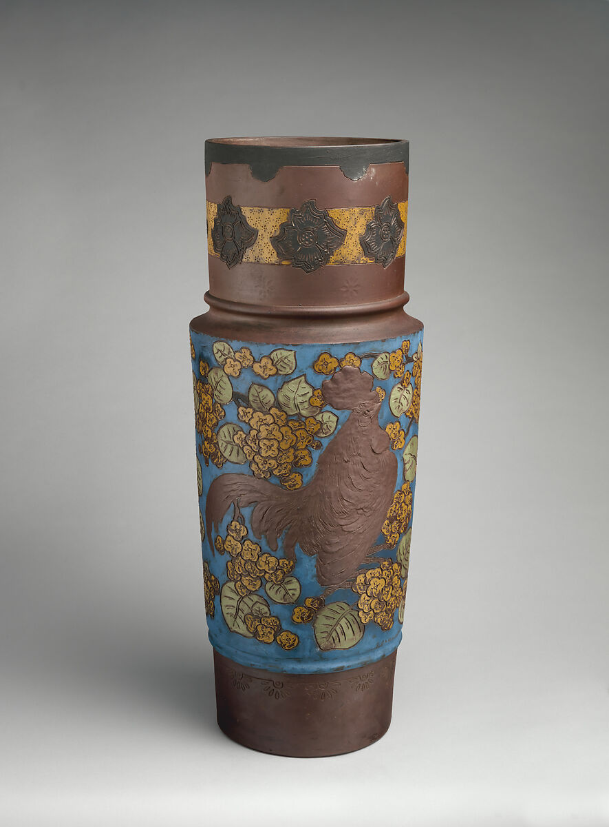 Vase with rooster