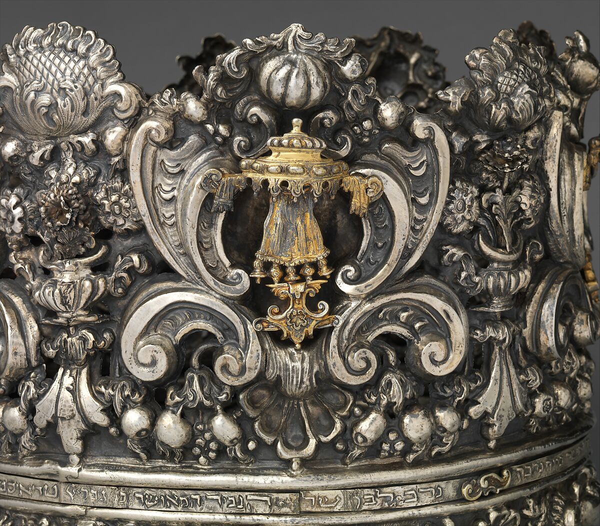 Torah crown (keter), Andrea Zambelli "L'Honnesta" (Italian, active 1732–1772), Silver, parcel gilt, Italian, Venice