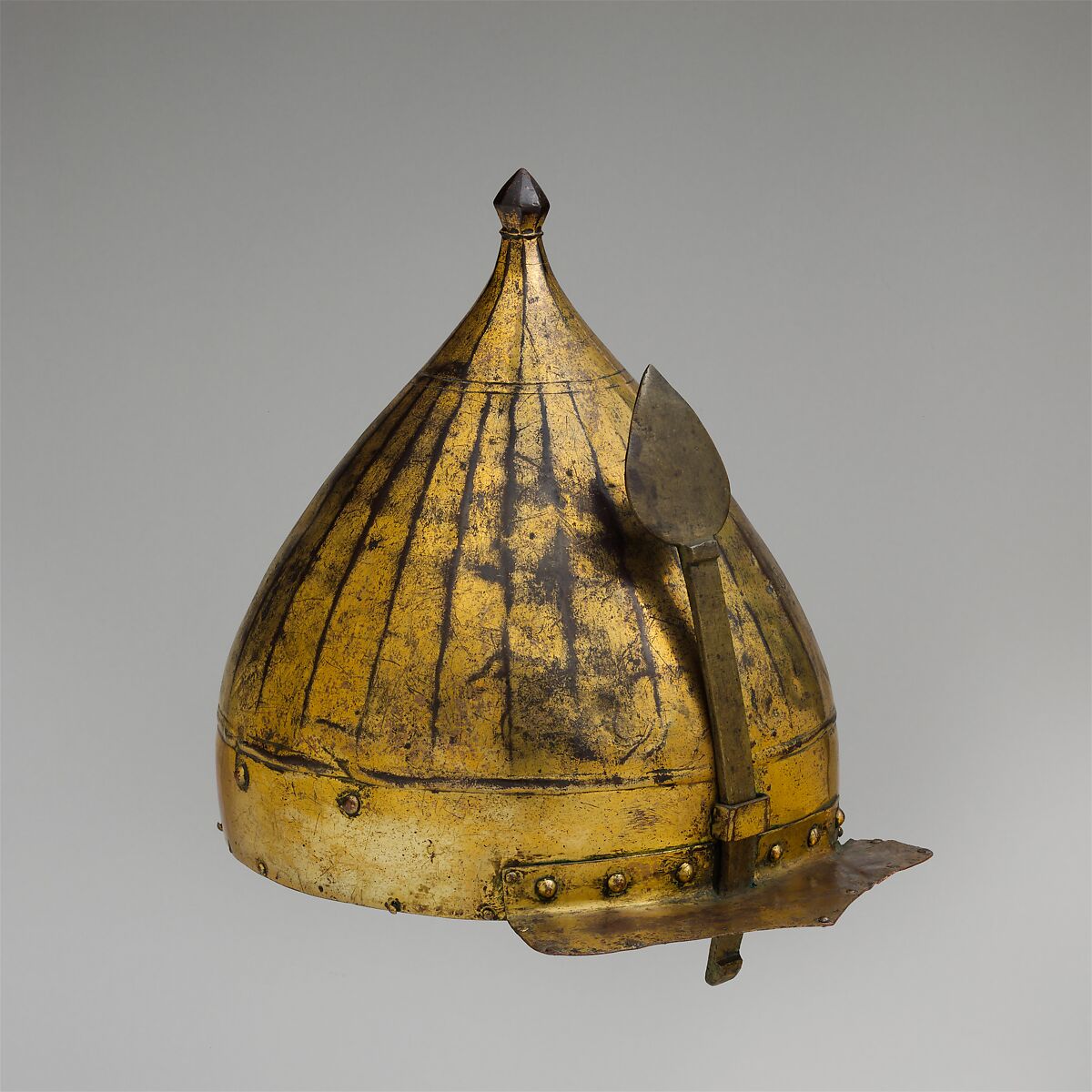 Helmet, Copper alloy (tombak), gold, leather, textile, Turkish 