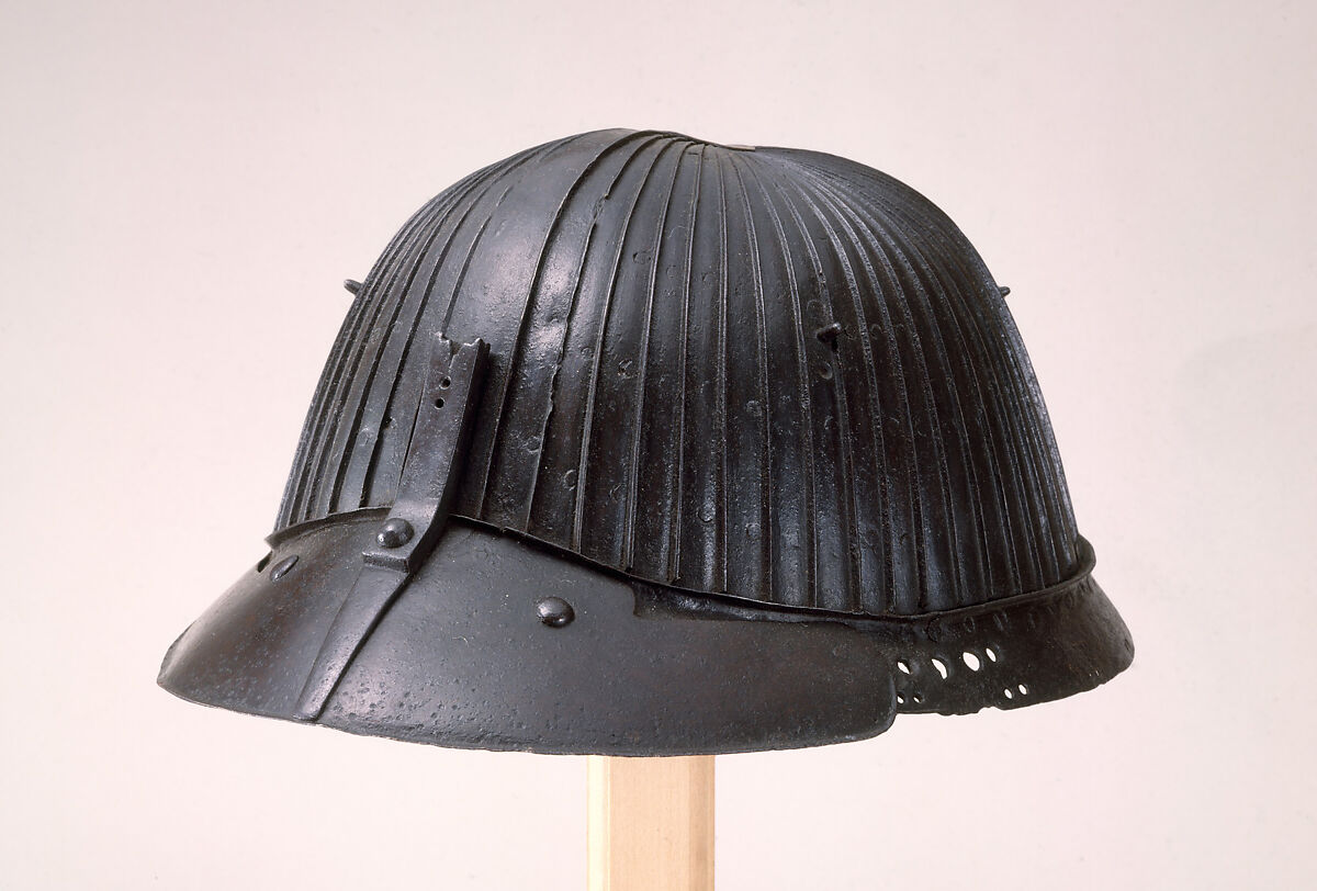 Helmet (Hachi), Iron, copper, lacquer, Japanese 
