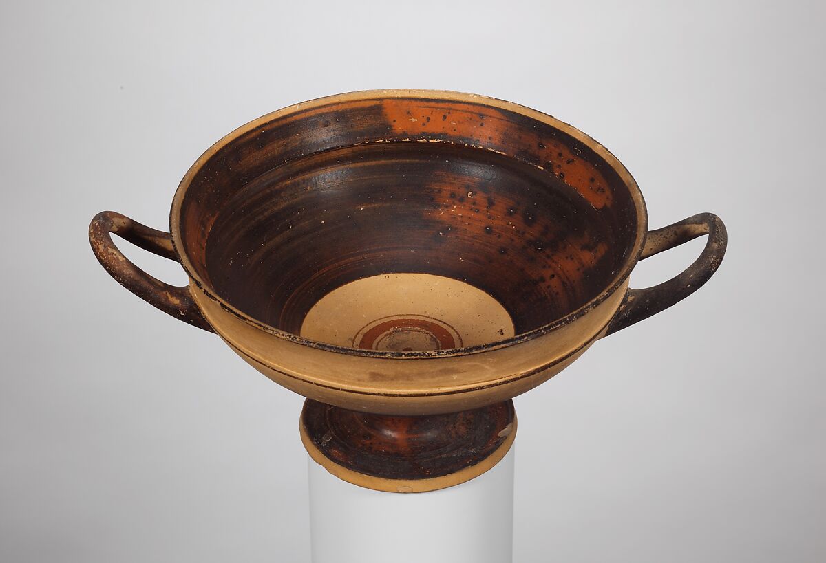 Terracotta kylix (drinking cup), Terracotta, East Greek