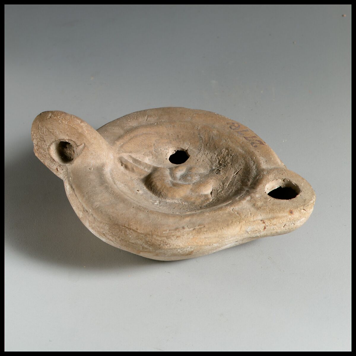 Terracotta oil lamp, Terracotta, Roman