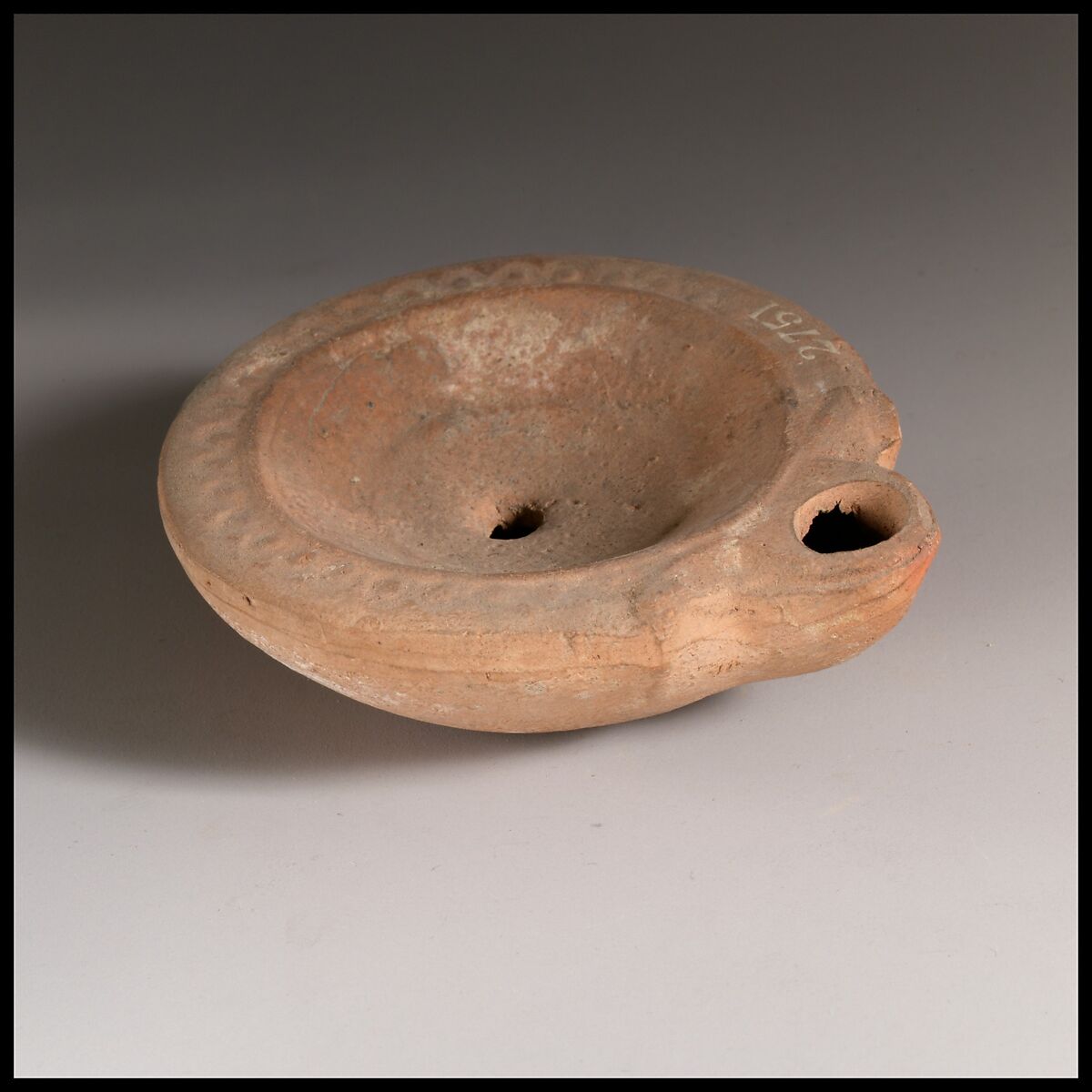 Terracotta oil lamp, Terracotta, Roman 