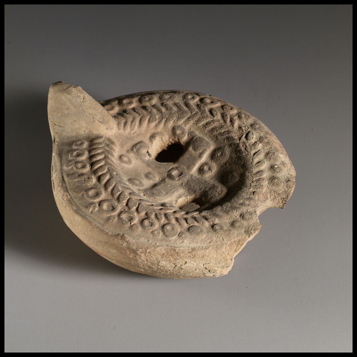 Terracotta oil lamp, Terracotta, Roman