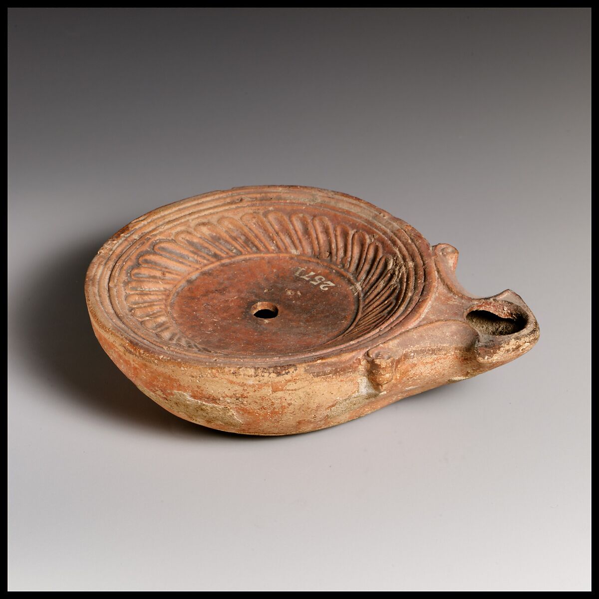 Terracotta oil lamp, Terracotta, Roman