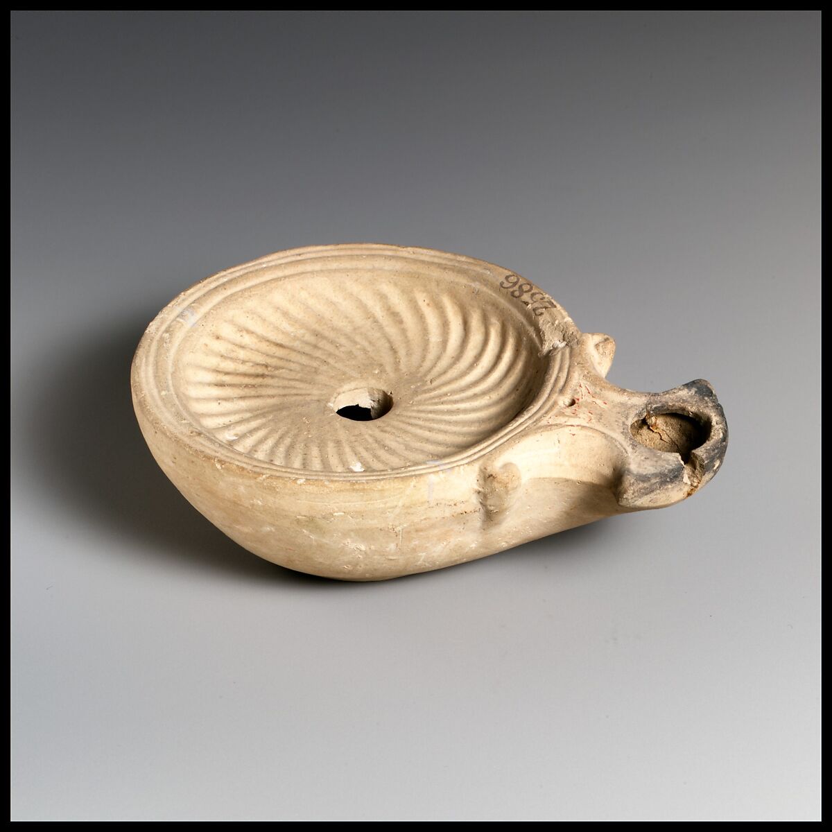 Terracotta oil lamp, Terracotta, Roman