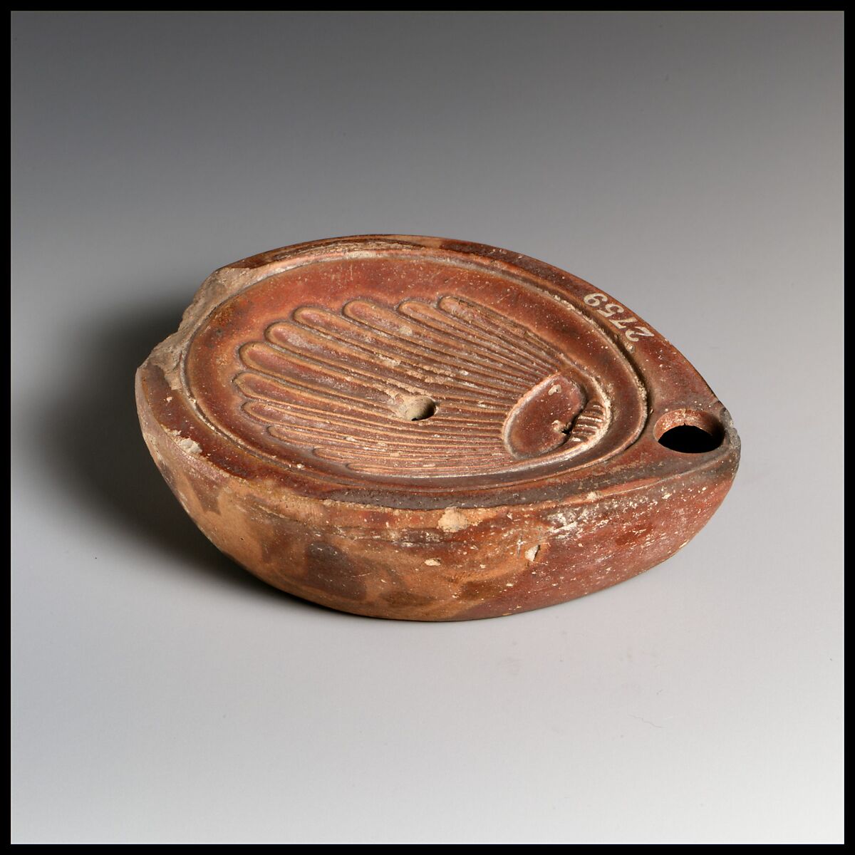 Terracotta oil lamp, Terracotta, Roman