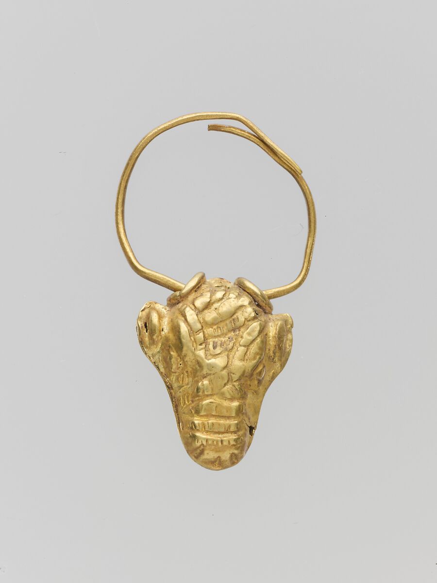 Gold pendant in the form of a bull's head, Gold, Cypriot 