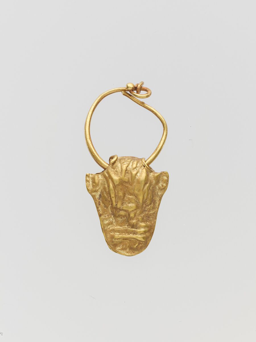 Gold pendant in the form of a bull's head, Gold, Cypriot 