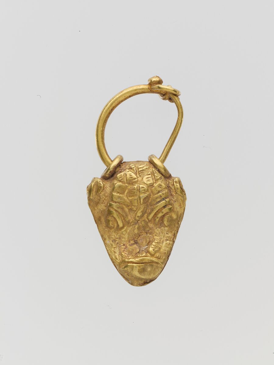 Gold pendant in the form of a bull's head, Gold, Cypriot 