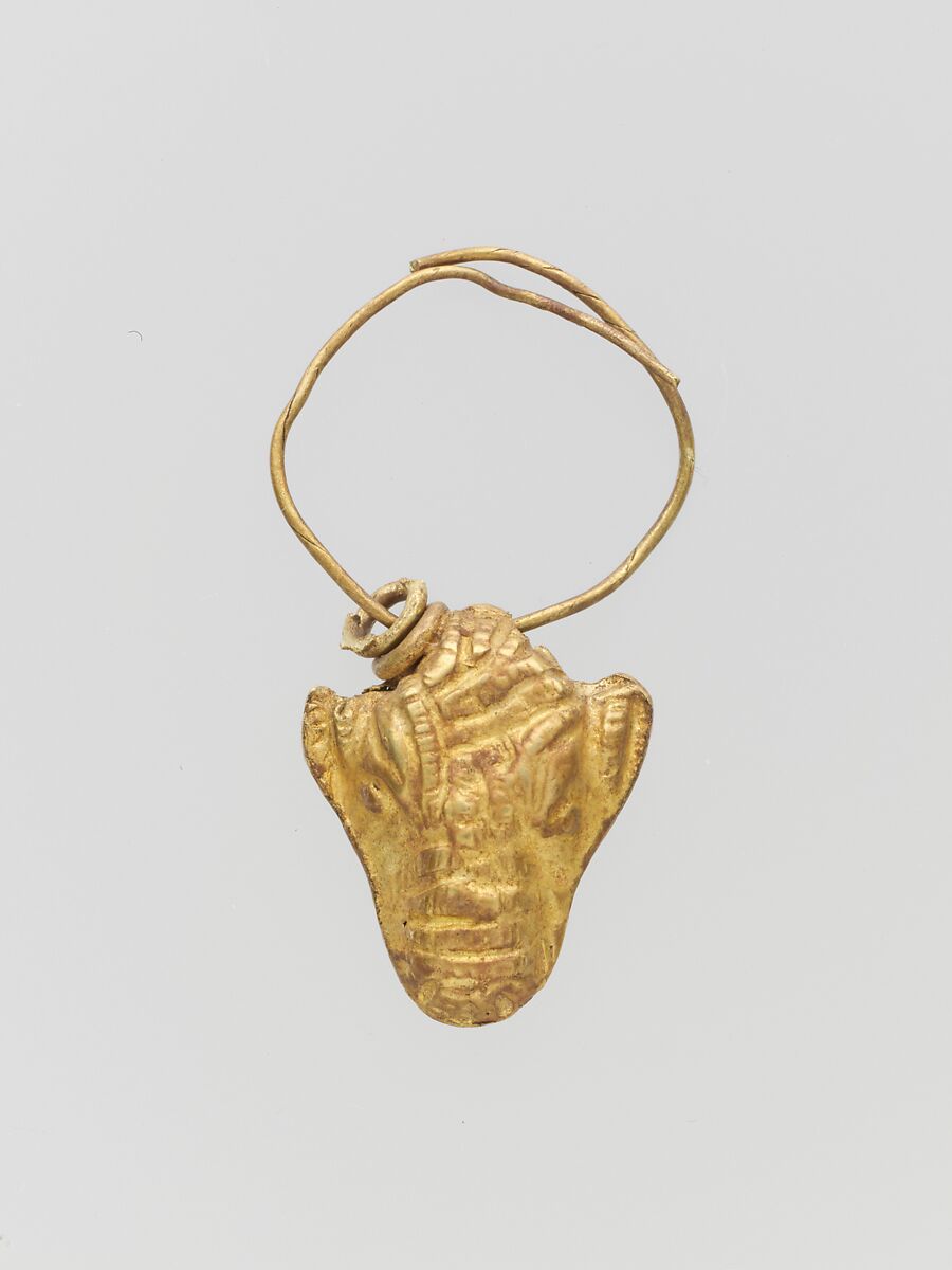 Gold pendant in the form of a bull's head, Gold, Cypriot 