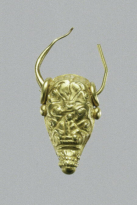 Gold earring with head of a bull, Gold, Cypriot 
