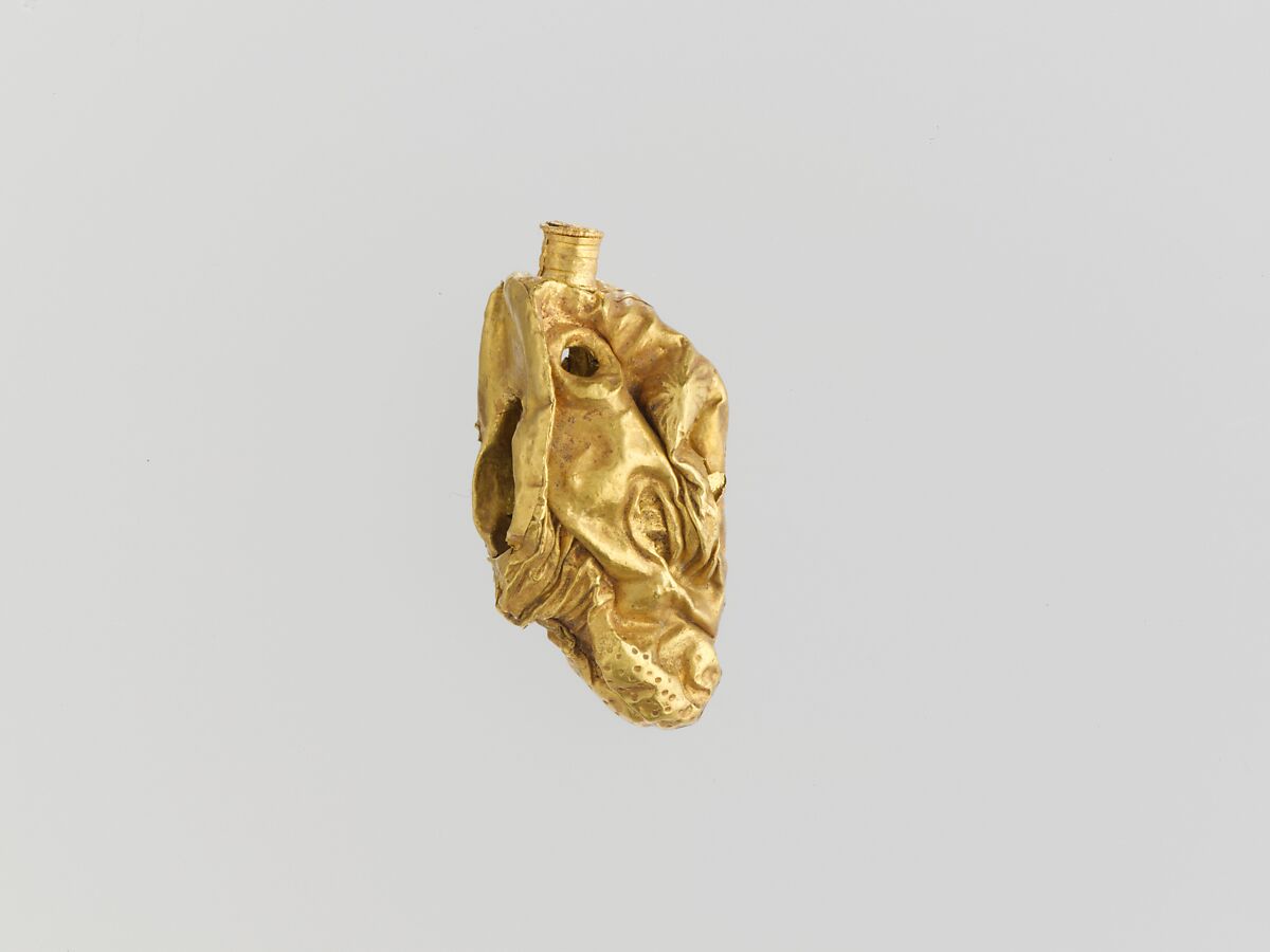 Gold pendant in the form of a bull's head, Gold, Cypriot 