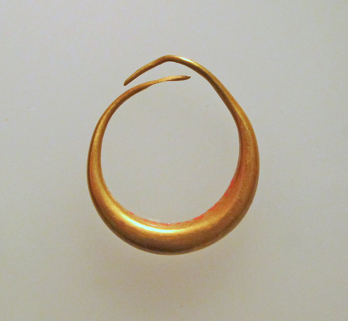 Earring of simple form (pair), Gold, Cypriot 