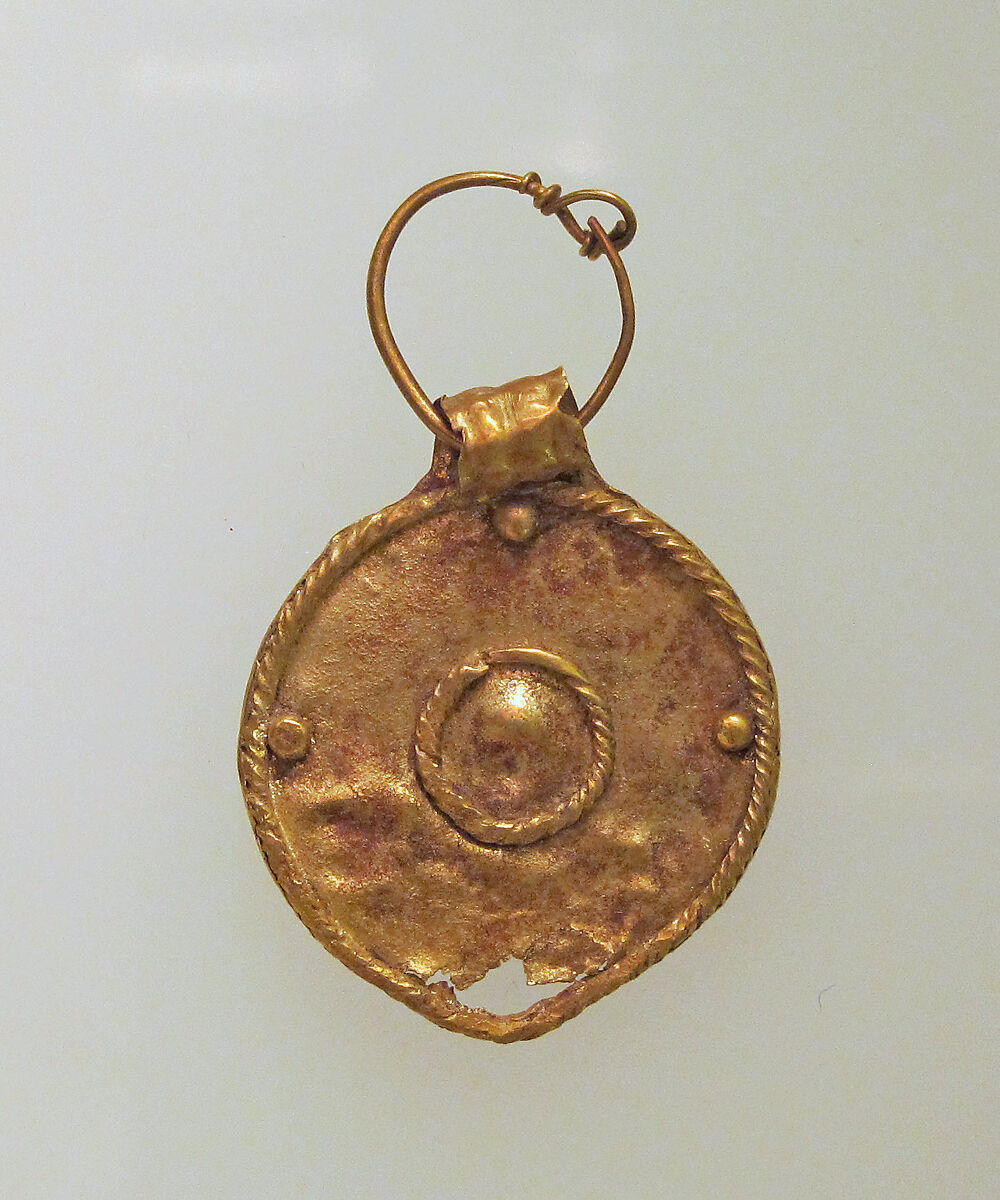 Pendant disk, Gold, Cypriot 