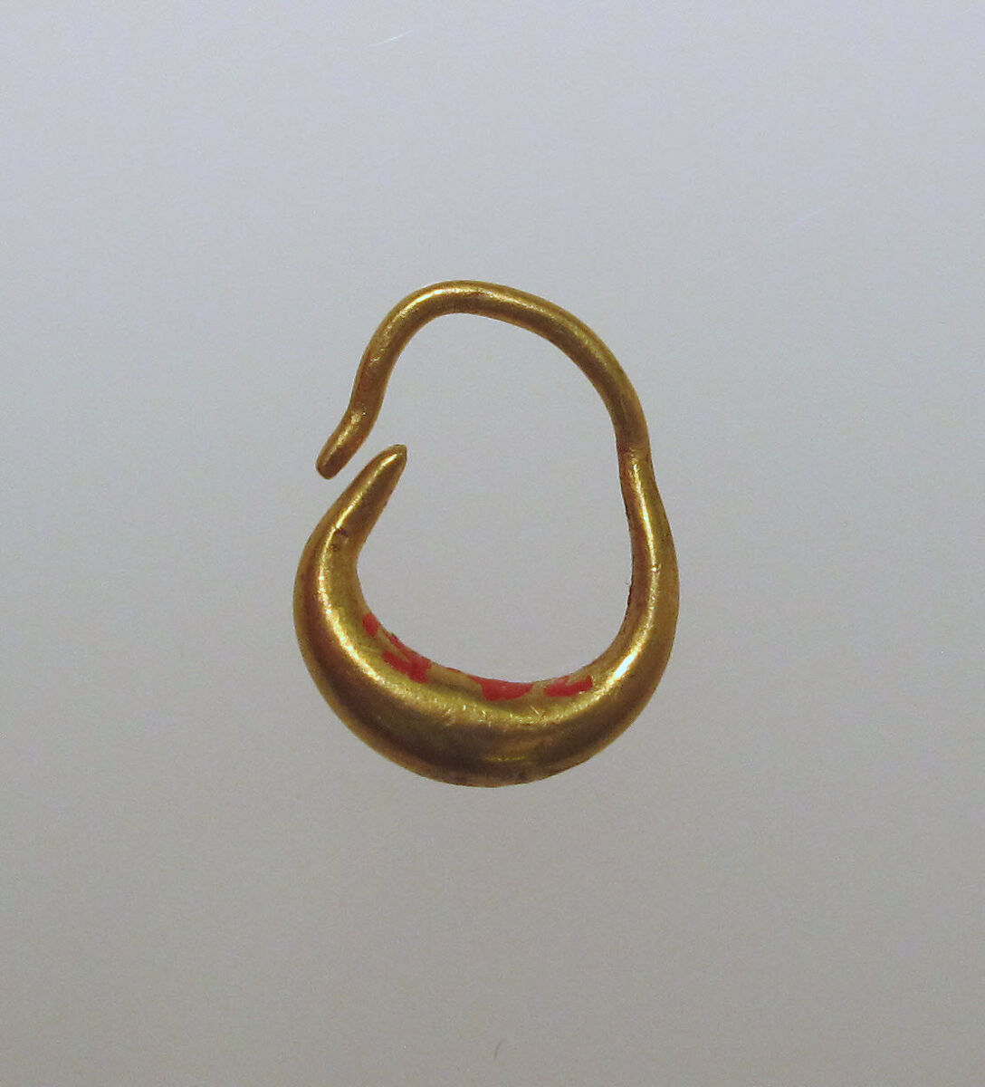 Earring, boat-shaped, Gold, Cypriot 