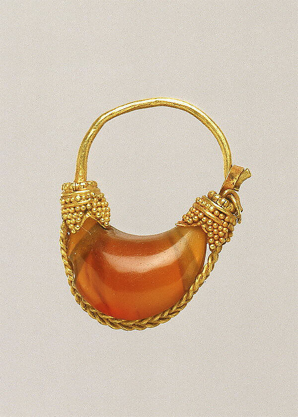 Gold and carnelian boat-shaped earring, Gold, carnelian, Greek 