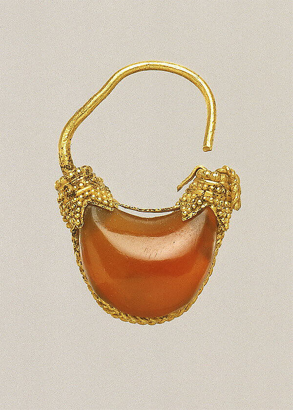 Gold and carnelian boat-shaped earring, Gold, carnelian, Greek 