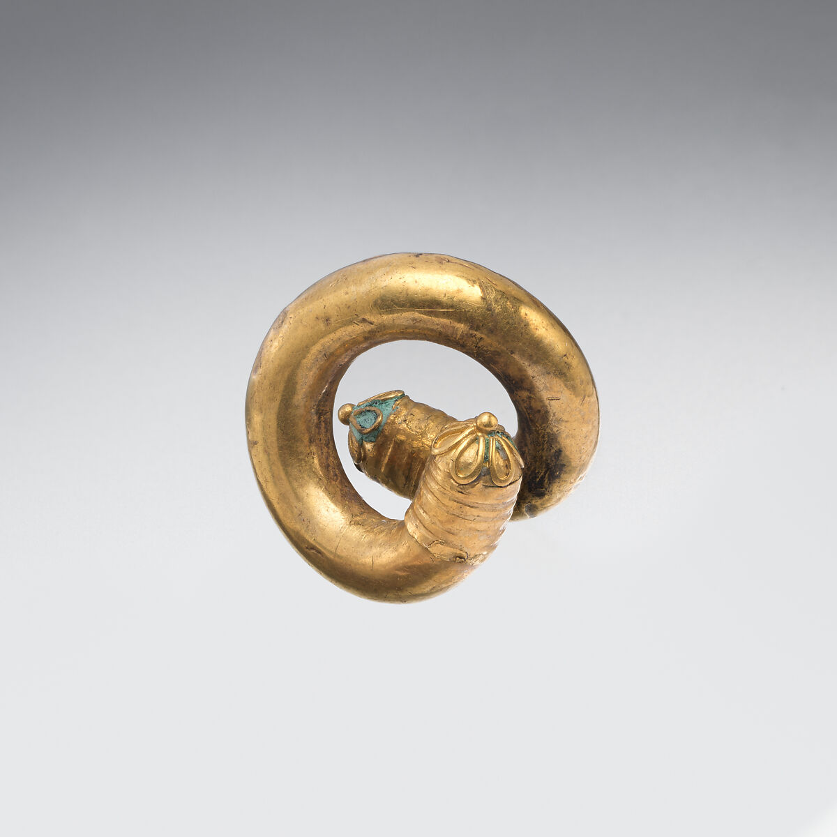 Gold and copper alloy spiral, Gold, Cypriot