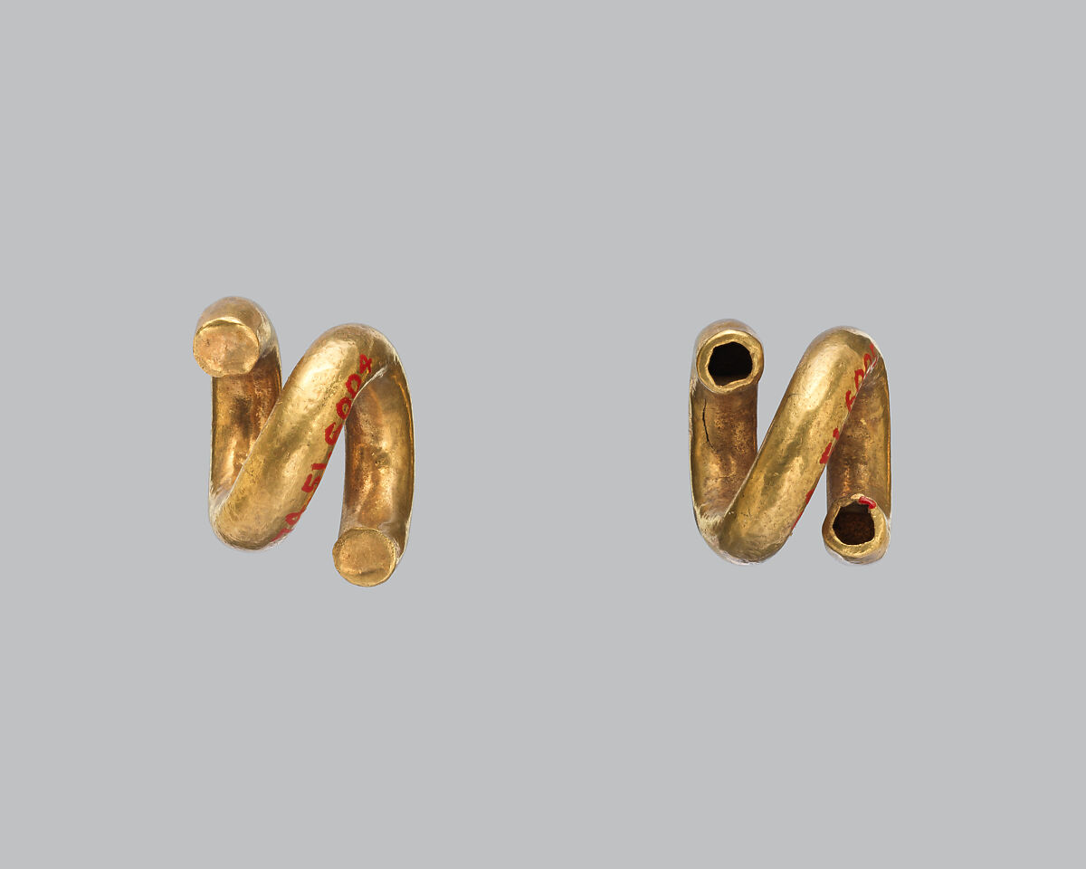 Gold and copper alloy spiral, Gold, Cypriot