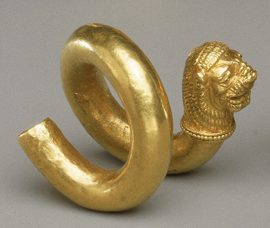 Gold and copper alloy spiral with lion-head terminal, Gold, copper alloy, Cypriot